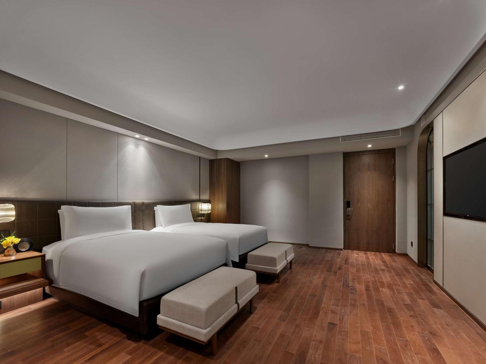 Hilton Shanghai Hongqiao Exterior foto